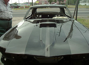 Antique Mustang, Hood